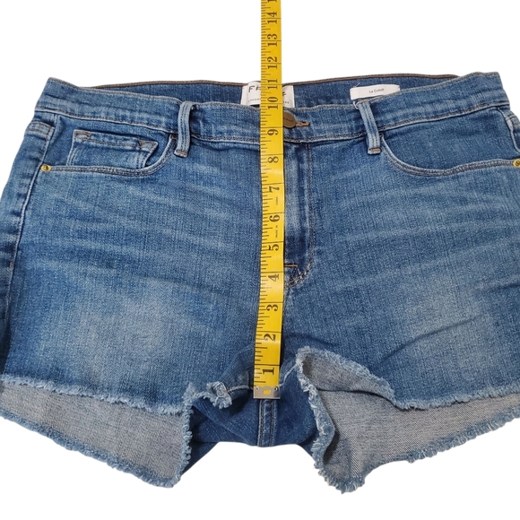 FRAME Le Cutoff Denim Jean Shorts 30 Raw Fray Hem Blue Mid Rise Casual Summer - Picture 13 of 16